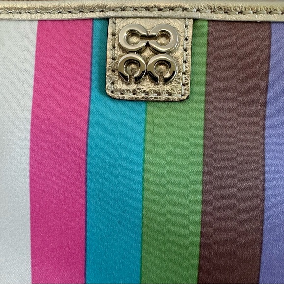 Coach Julia Legacy Stripe Wristlet Special Edition NWOT - Picture 3 of 10